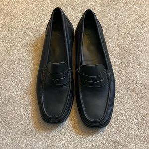 Black Bass Loafers